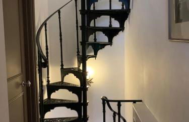 The Mews House - Photo 8