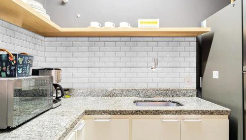 Ap Studio em condomínio fechado com piscina - Foto 3