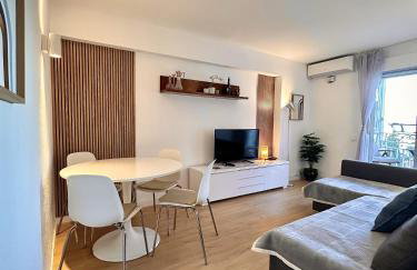 2 Bedrooms and 2 Bathrooms with Sea View at Piscis Benalmadena Arroyo - Foto 1