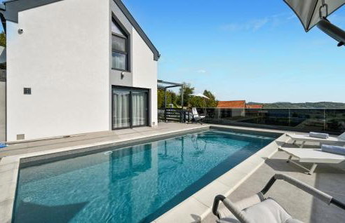 Amazing Home In Margecan With Wifi - Foto 9