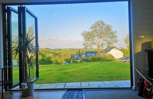 Brondini View Cabin (Private Garden and Hot Tub) - Foto 6