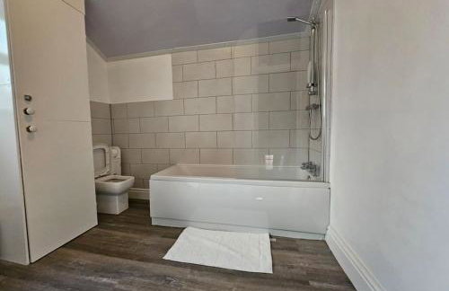 Cheerful Home near Preston train station & Uclan - Photo 27