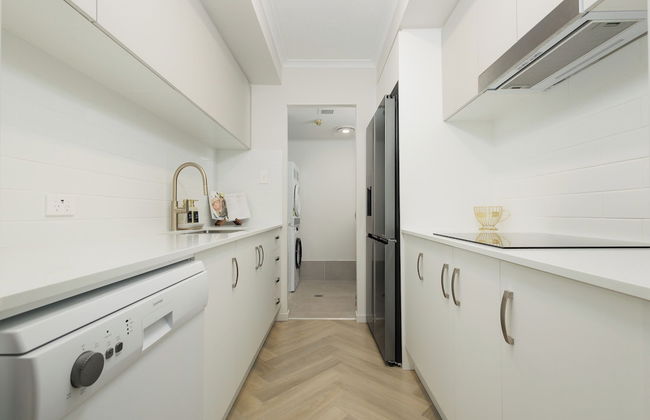 Bayview Beach Holiday Apartments - Photo 24