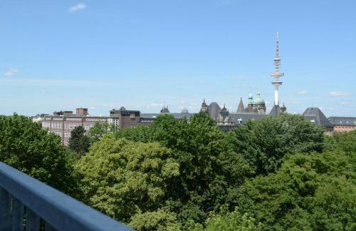 The Suites City Lofts at the Park - Photo 17