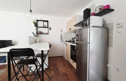 Garden View & private parking - Photo 11