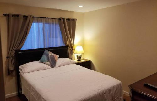 Beautiful Spacious 2 Bedroom, 2 Bathroom Condo - Foto 22