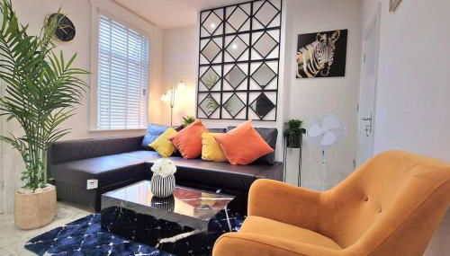 Stunning, clean, free parking home, ideal long stays - Foto 2