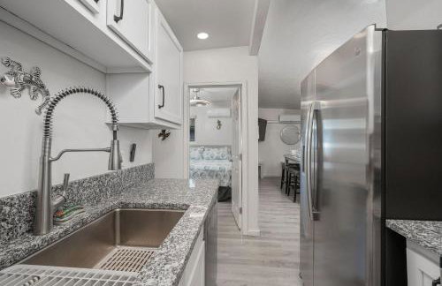 3BR 2BA Comfy Home with Jacuzzi - Foto 31