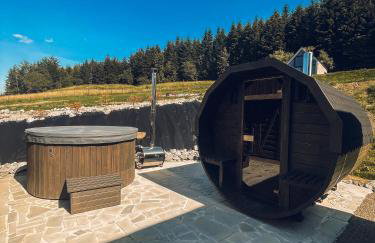 Stodoły Modyń - Domki w Beskidzie Wyspowym - staw kąpielowy, balia, sauna, grota solna - widok na góry - Photo 31