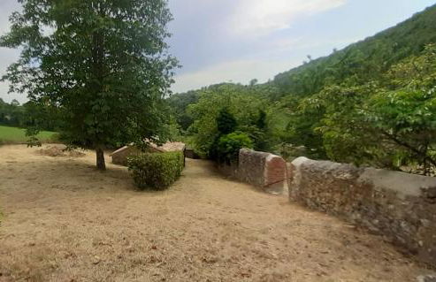 All'Acqua Santa, immersi nella natura - Foto 5