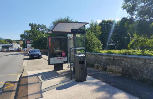 Appart chartreux baignoire massante ,à 3 minutes du centre en bus! 2 étoiles Atout France - Foto 32