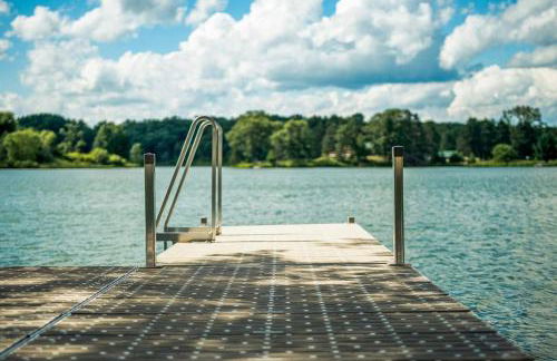 3BR waterfront lake house with dock, gazebo, boats - Foto 25