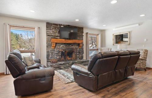 Secluded Stay in a Wonderful Creekside Getaway - Foto 5