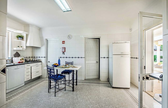 Villa Candeias - Photo 11