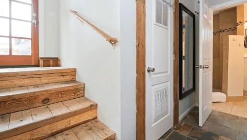 #StayinMyDistrict Hyde Park Down - Photo 2