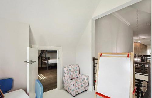 Brand New 5BD 4BA Luxury Vacation Home w Hot Tub - Foto 33