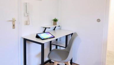 Hygge Homes - 1BR Apartment inkl. TV und Küche - Foto 5