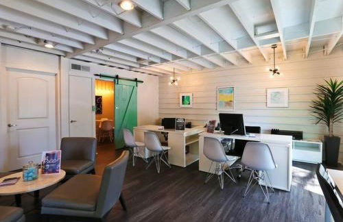 SoCo Chic Apartment Suites Close to Downtown - Foto 29