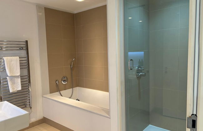 Stunning Park View Quartermile Apartment Close Proximity to Castle & University - Foto 16