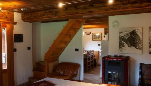 Casa Cantone Devero-baita storica con balcone e giardino, posizione comoda e soleggiata- spazio biciclette - Foto 5