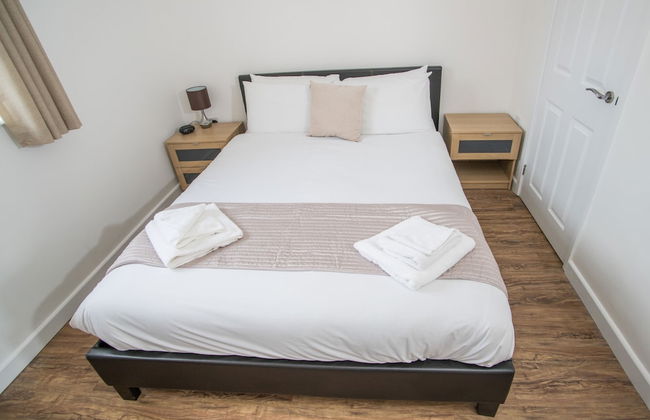 Stoneleigh Village - Photo 8