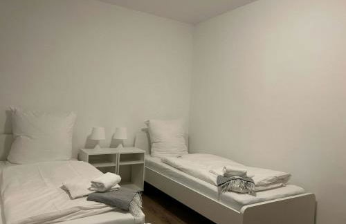 Modernes 1-Zimmer Apartment mit 2 Einzelbetten in Offenbach bei Frankfurt - Foto 3