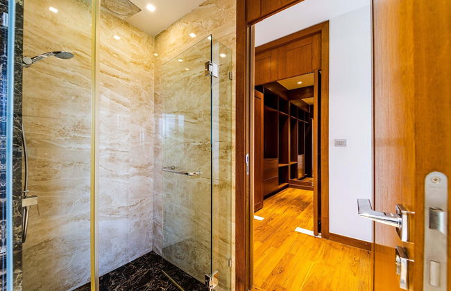 Luxury Mansion On Golf Course - BMG5 - Foto 65