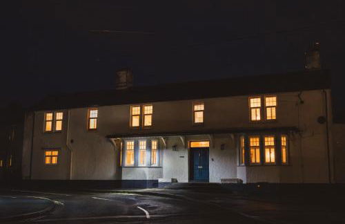 Luxury House Sleeps 14 With Secret Bar Near Bath - Photo 55