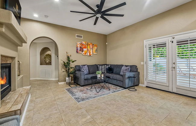 Luxury Lookout Canyon 5 Bdrm Stunner W/htd Pool! - Foto 32