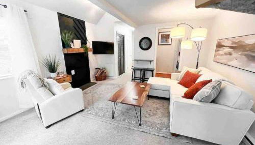 Top (third) floor loft condo. Full resort access. - Foto 2