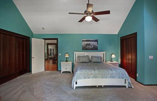 Tree-lined Home with Hot Tub Firepit & Large Yard - Photo 14