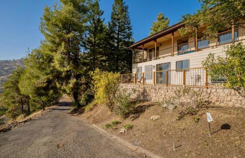 Secluded Mtn Top Family Haven w/Views Spa & Arcade - Photo 6