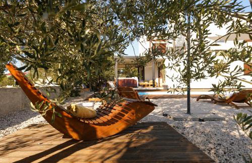 Villa Suncica with Heated Pool, Jacuzzi and Bikes near Zadar - Foto 40