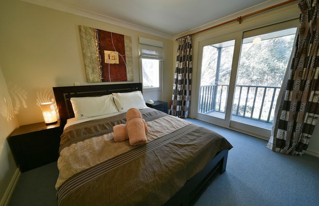 Three Bears 3 - Photo 3