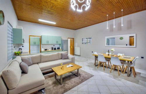 Kapa Luxury House - Photo 1