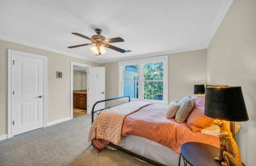 The Wexford French Chateau w Pool - Photo 62