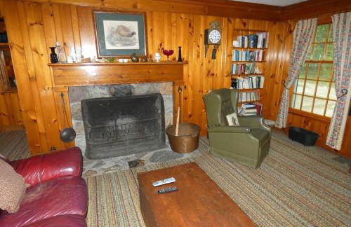 Classic Lake Home on Torch Lake - Foto 25