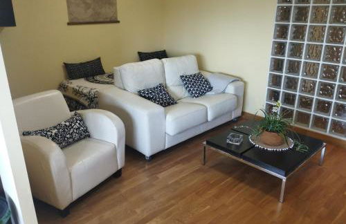 Duplex con terraza y vistas a la montaña internet aire acondicionado frente a piscinas públicas - Foto 2