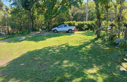 Chalé alpino em canela rs todo mobiliado com cozinha lareira split Wi-Fi 2 quartos perto do centro - Foto 46