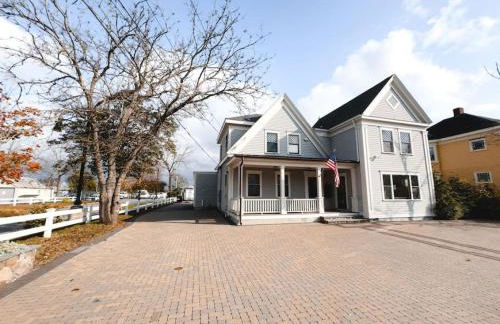 Water Access 5-Bed 2-Bath Retreat - Foto 1