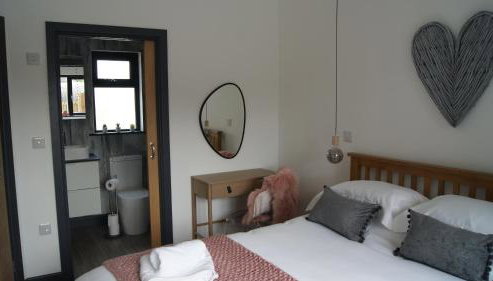 The Old Egg Shed - Photo 4