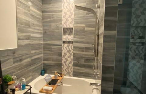 Contemporary Luxury 3 Bdr Apt for 6 with Free Parking - Foto 9