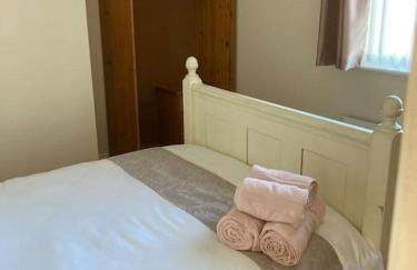 Challoner House - sleeps 5 - Photo 16