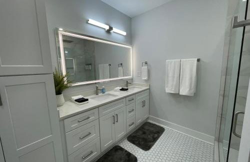 Luxury 4 Bedroom 5 Bath Townhome Downtown Indpls 2226 - Foto 34