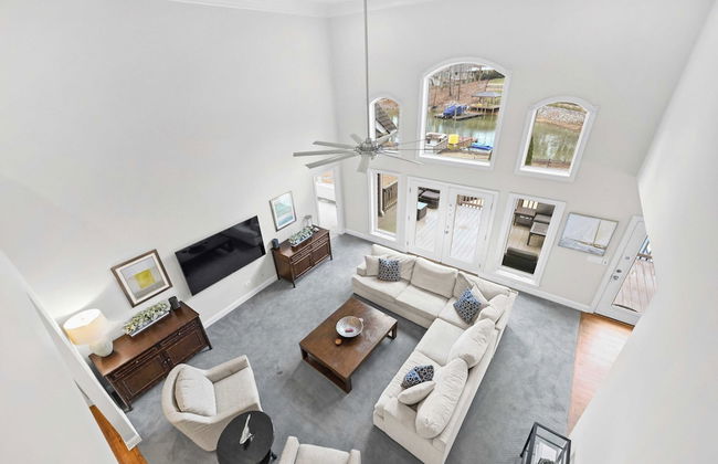 Lake Escape by Avantstay Lakefront, Private Dock - Foto 13