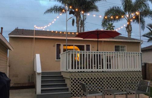 Ultimate Beach Bungalow - 1 block from beach - huge backyard - Foto 5