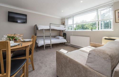 Stylish apartment 12 minutes by tube from Oxford Street free WIFI and Ac - Foto 10