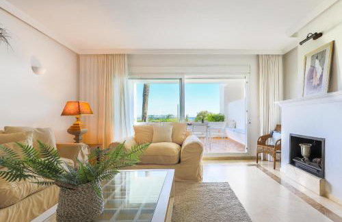 Frontline beach ground floor apartment - Los Monteros Palm Beach - Photo 7