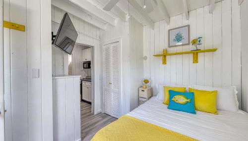 The Surfcomber Unit 1 - Photo 2