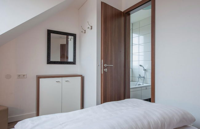 Luxury Villa with Fireplace near Reservoir in Nordeifel - Foto 3